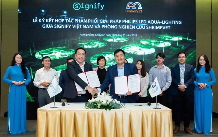 Signify (Philips Lighting) ra mắt loạt giải pháp chiếu sáng: Từ nông nghiệp công nghệ cao đến khử trùng UV-C