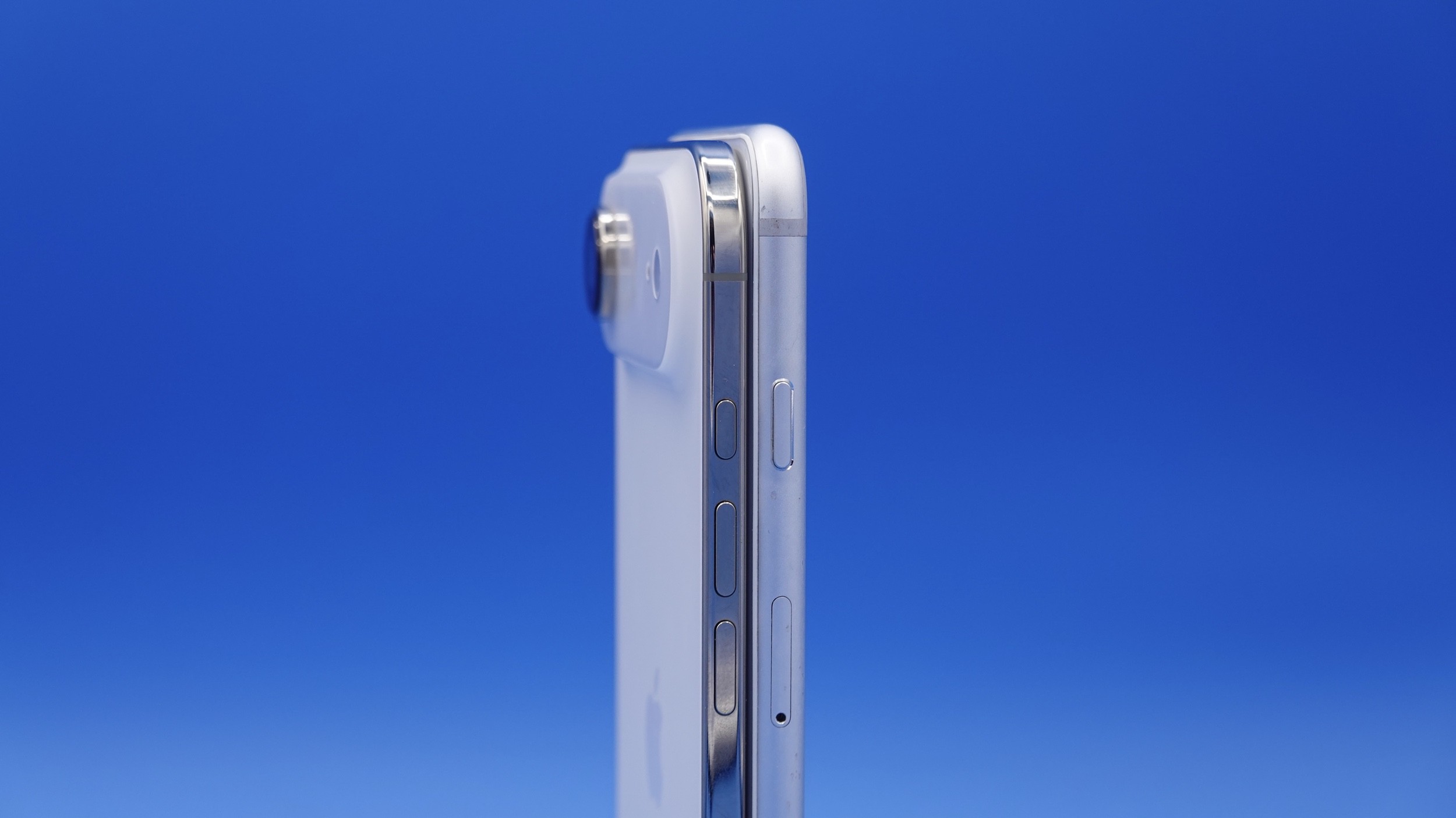 Apple just delayed the iPhone Air 2 indefinitely, report says